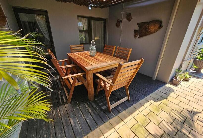 تختخواب و صبحانه Leopard Corner Lodge