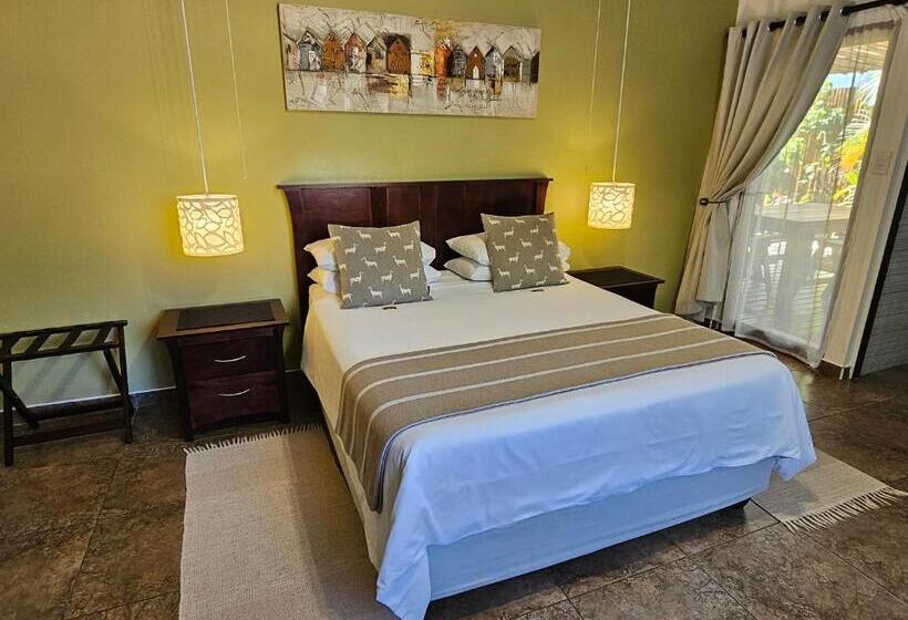 تختخواب و صبحانه Leopard Corner Lodge