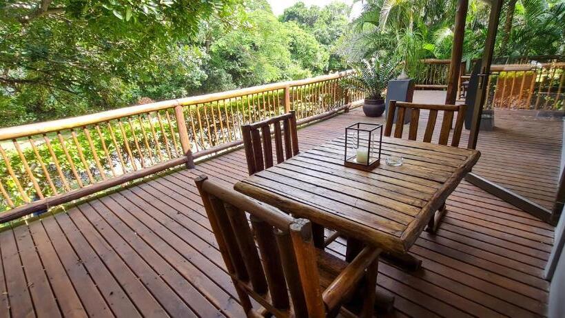 تختخواب و صبحانه Leopard Corner Lodge