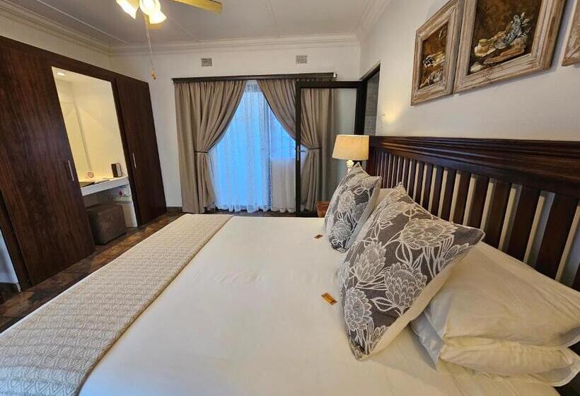 تختخواب و صبحانه Leopard Corner Lodge