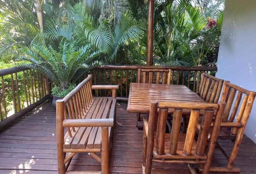 تختخواب و صبحانه Leopard Corner Lodge
