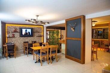 Emirtimes Hotel Kadıköy