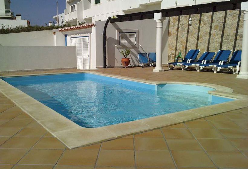 Ericeira Chill Hill Hostel & Private Rooms Sea Food