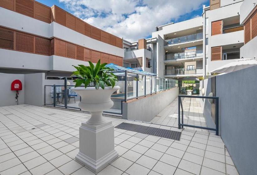 Fv4006 Apartments