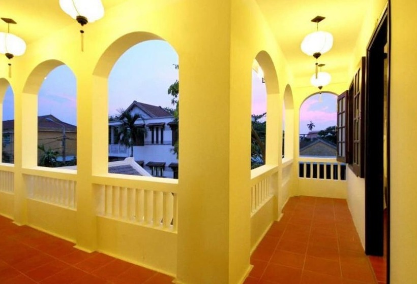 Hop Y Homestay