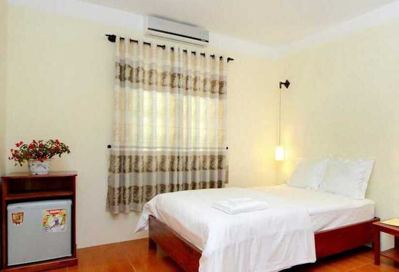 Hop Y Homestay