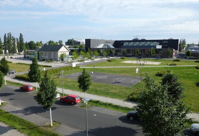 Fotos del hotel Adapt Apartments Berlin  Adlershof:  2