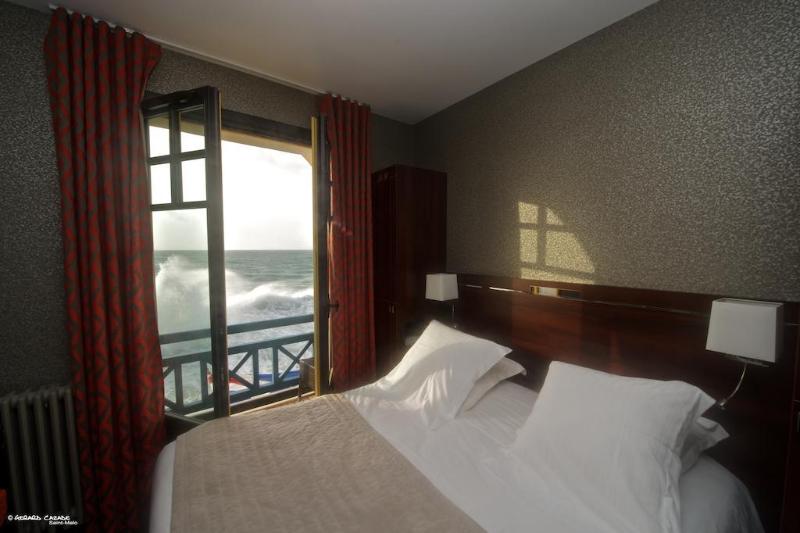 בית מלון כפרי Ambassadeurs Logis