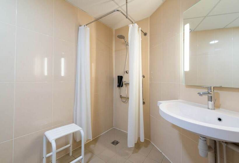 B&b Hotel Cholet Sud