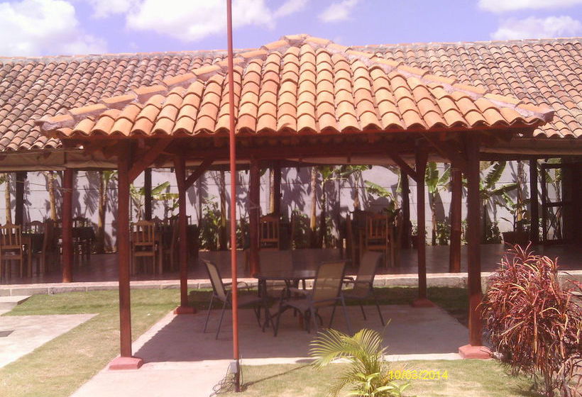 هتل Brial Plaza
