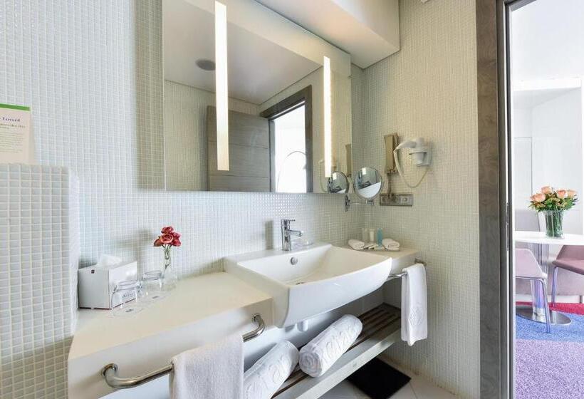 هتل Burgu Arjaan By Rotana Istanbul Asia