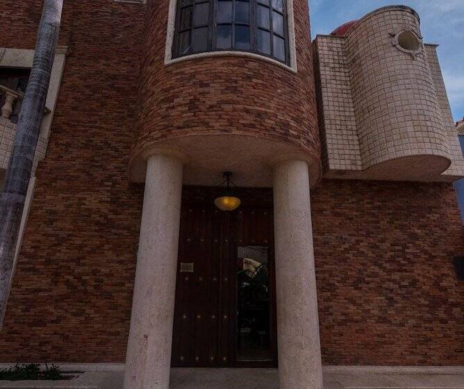 هتل Casa Castel