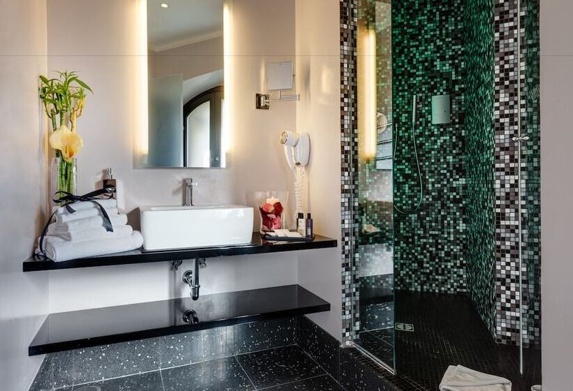 Fotos del hotel Dharma Luxury:  9