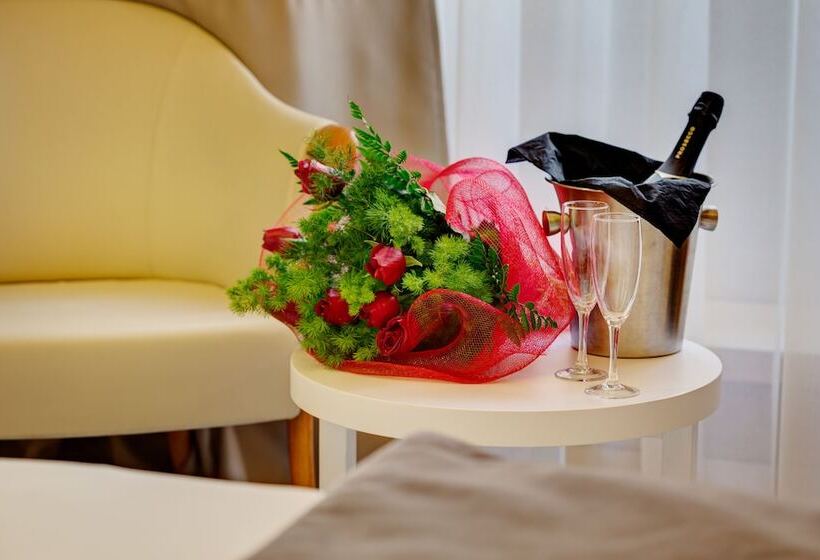 Fotos del hotel Dharma Luxury:  36