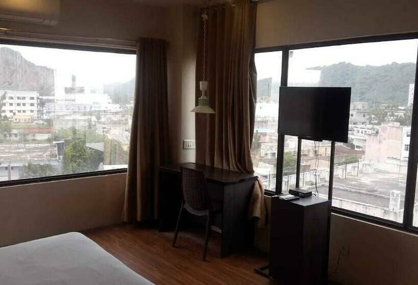 Fotos del hotel Grand Harshal:  8