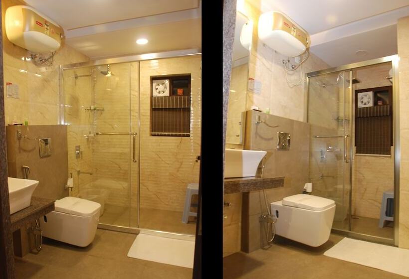 هتل Harsha Residency