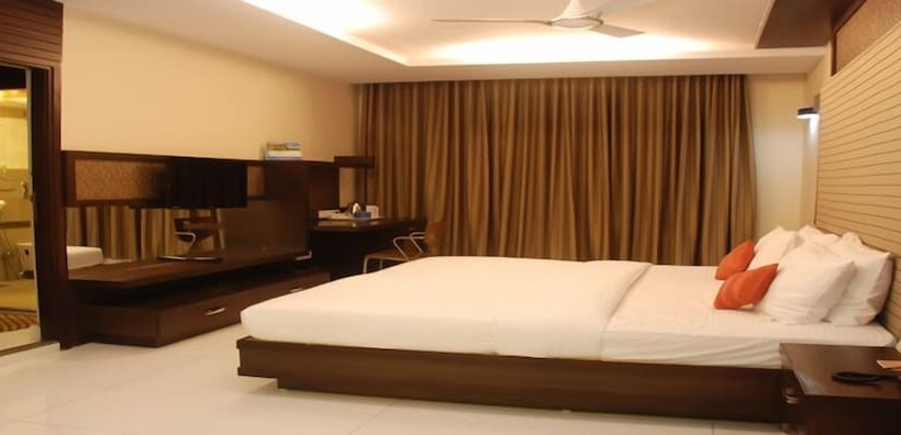 هتل Harsha Residency