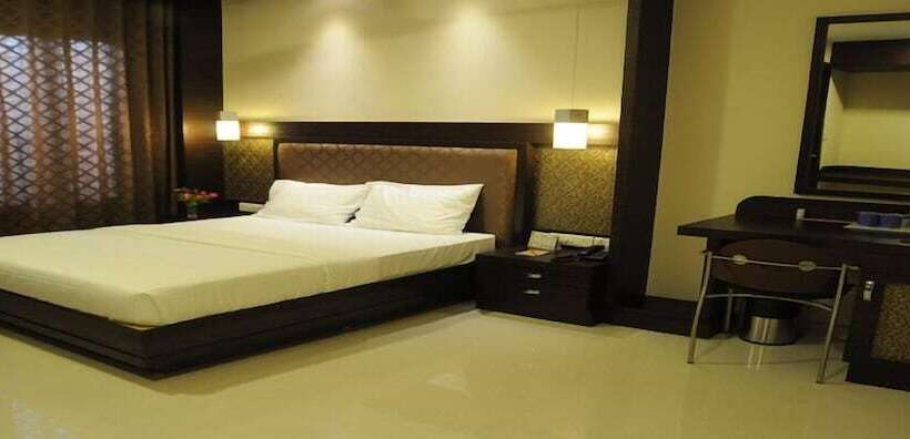 هتل Harsha Residency