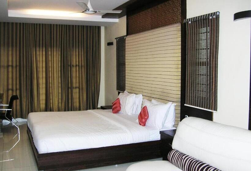 هتل Harsha Residency