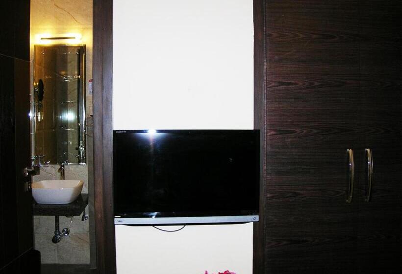 هتل Harsha Residency