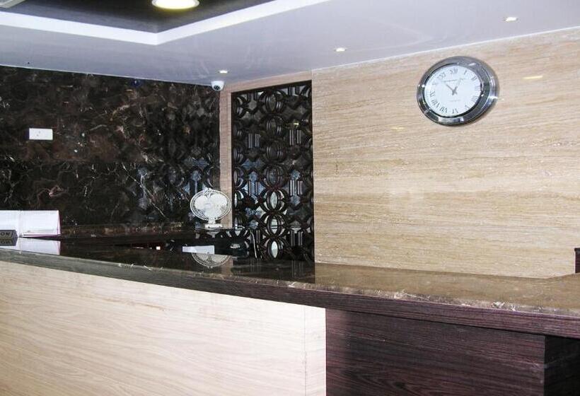 هتل Harsha Residency