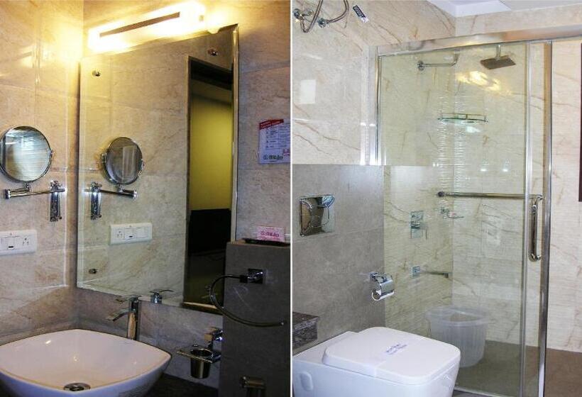 هتل Harsha Residency