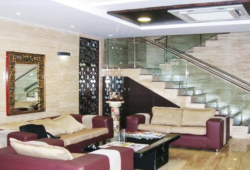 هتل Harsha Residency