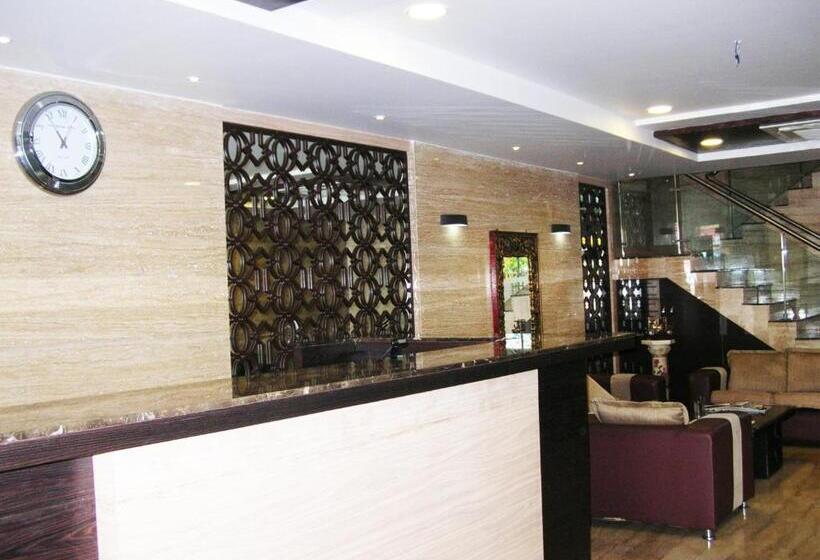هتل Harsha Residency