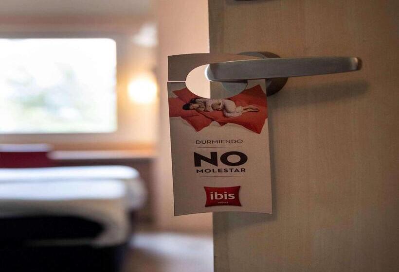 فندق Ibis Pilar