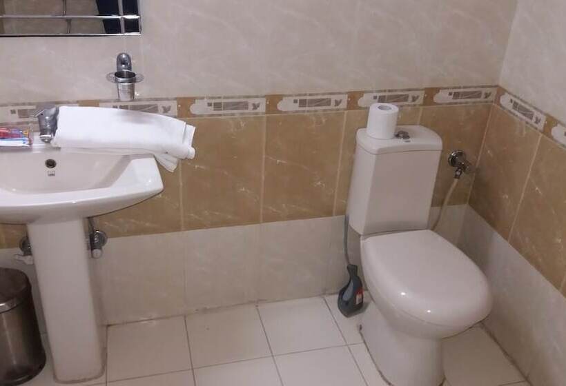 Fotos del hotel Kings Corner:  8