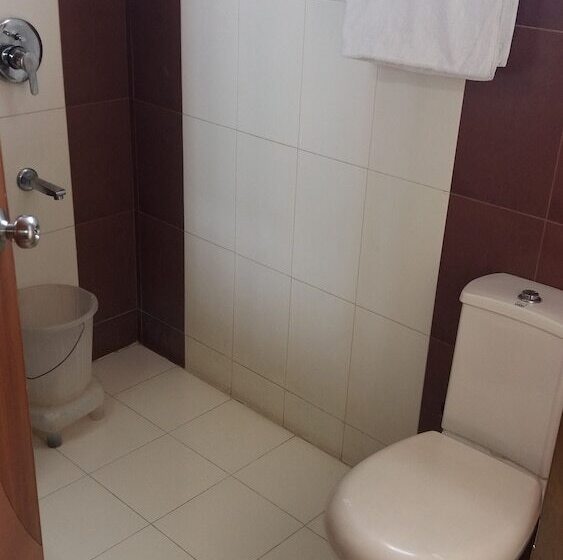 Fotos del hotel Kings Corner:  25