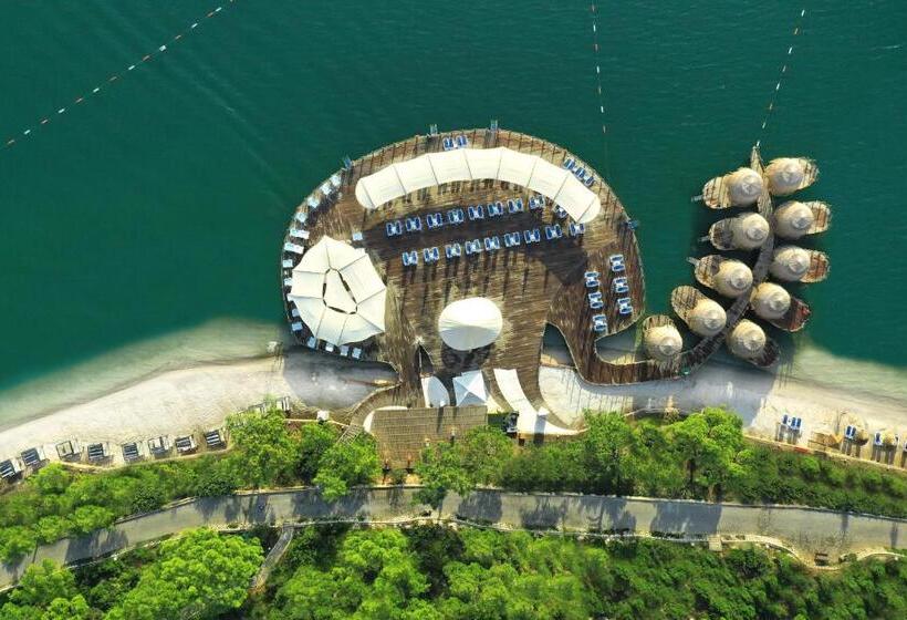 هتل La Blanche Island Bodrum