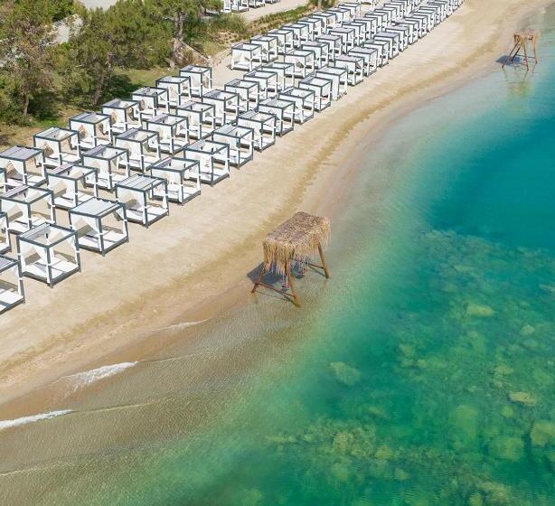 هتل La Blanche Island Bodrum