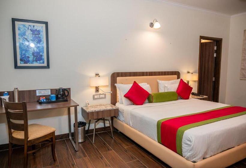 هتل La Oasis By Meraden