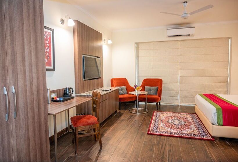 هتل La Oasis By Meraden