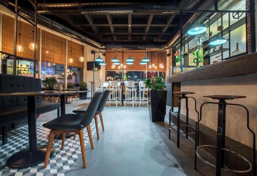 Fotos del hotel Park Inn By Radisson Istanbul Ataturk Airport:  36