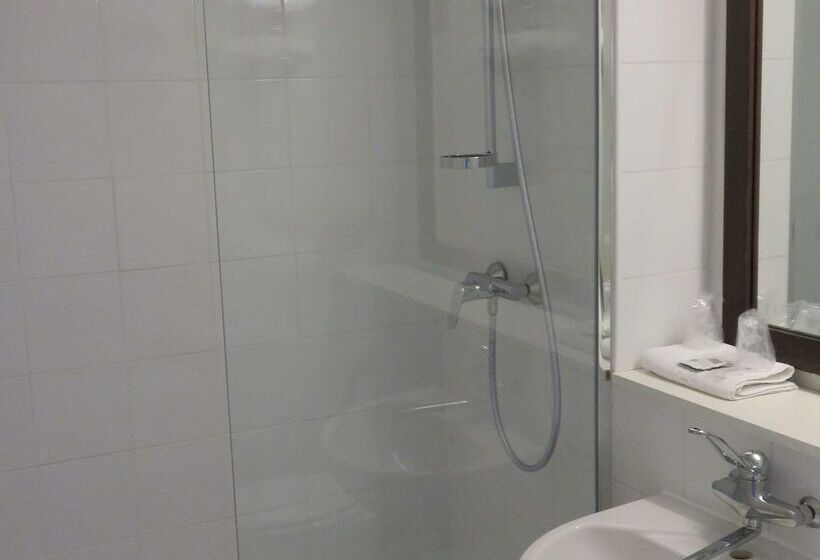 ホテル Première Classe Mâcon Sud