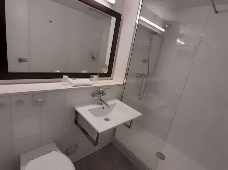 ホテル Première Classe Mâcon Sud