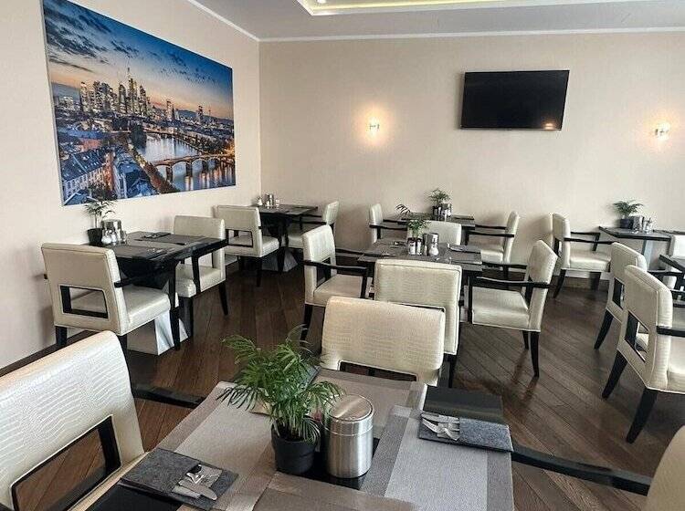 Fotos del hotel Skyline  City Frankfurt:  30