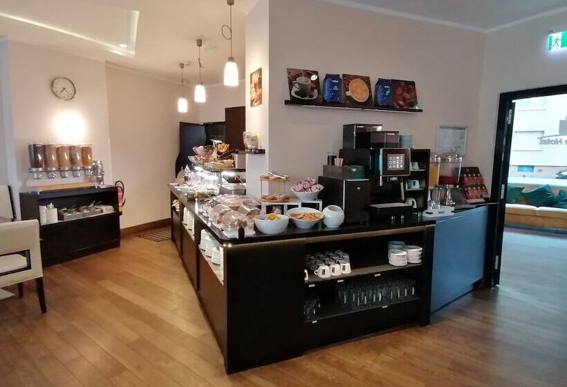 Fotos del hotel Skyline  City Frankfurt:  25