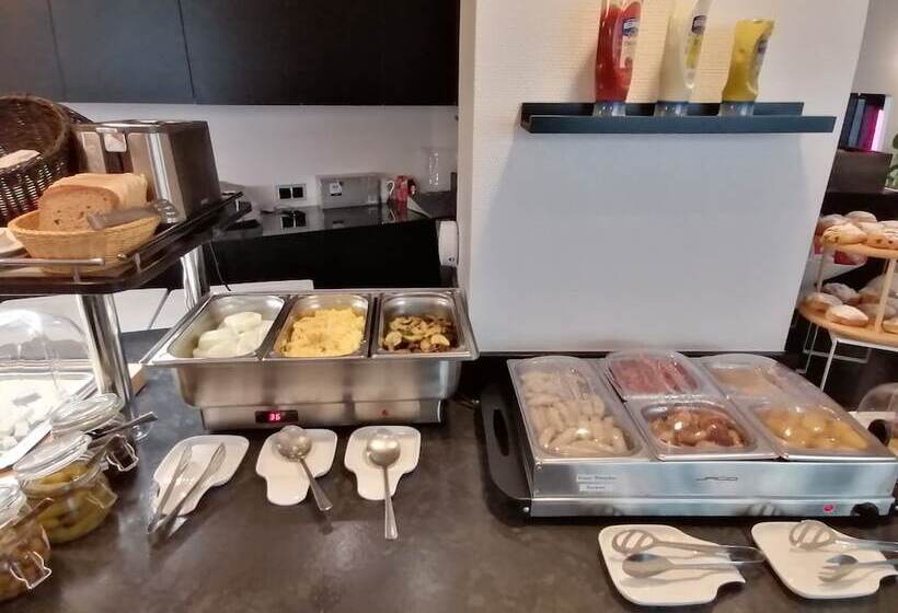 Fotos del hotel Skyline  City Frankfurt:  29