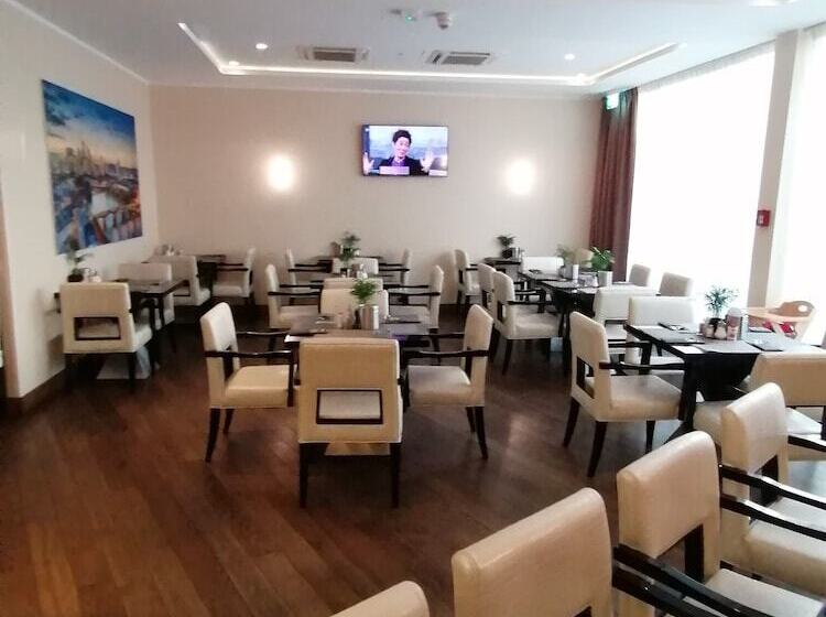 Fotos del hotel Skyline  City Frankfurt:  13