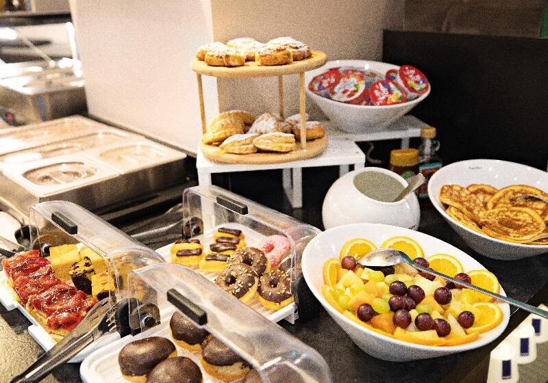 Fotos del hotel Skyline  City Frankfurt:  9