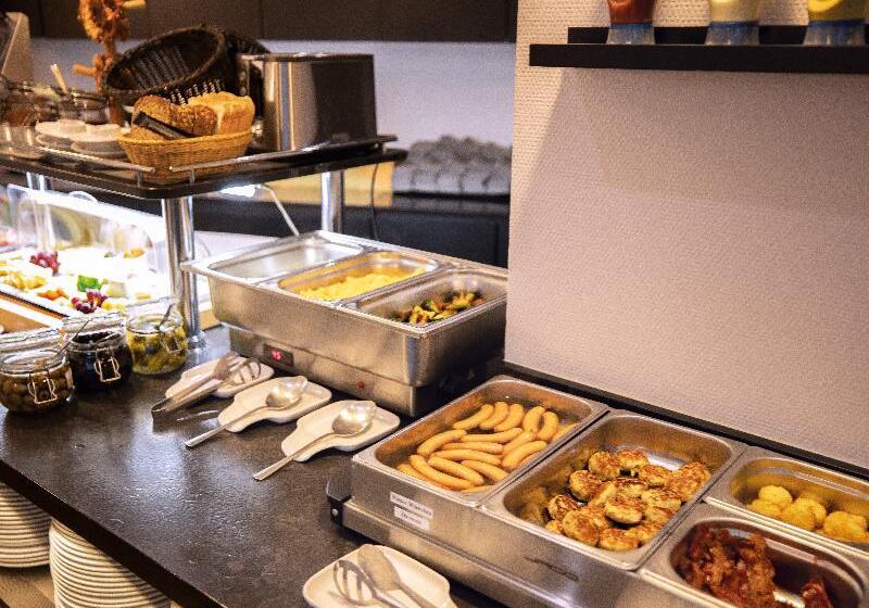 Fotos del hotel Skyline  City Frankfurt:  16