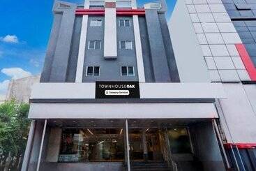 هتل Super Townhouse Oak Madhapur Nera Regency