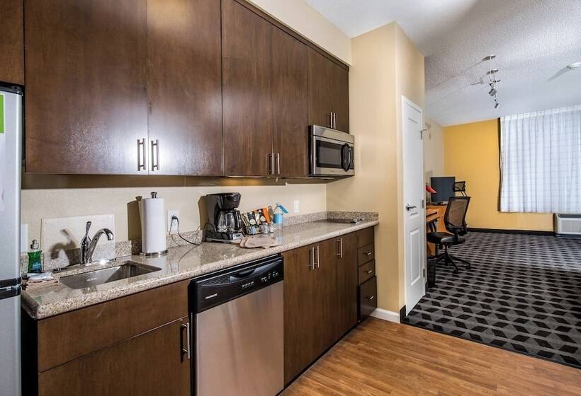 فندق Towneplace Suites By Marriott Florence