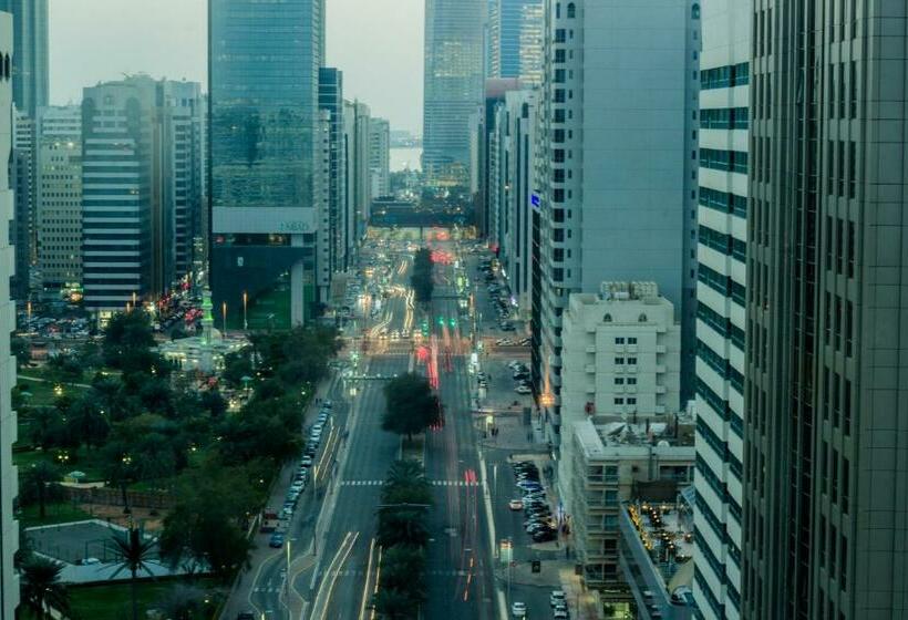 هتل Tryp By Wyndham Abu Dhabi City Center