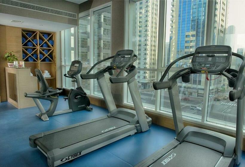هتل Tryp By Wyndham Abu Dhabi City Center