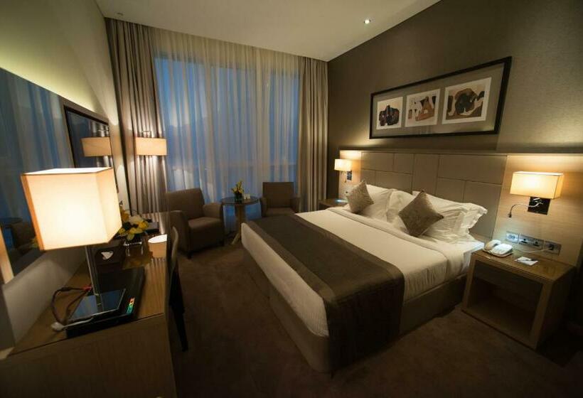 هتل Tryp By Wyndham Abu Dhabi City Center