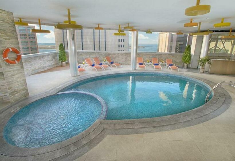 هتل Tryp By Wyndham Abu Dhabi City Center